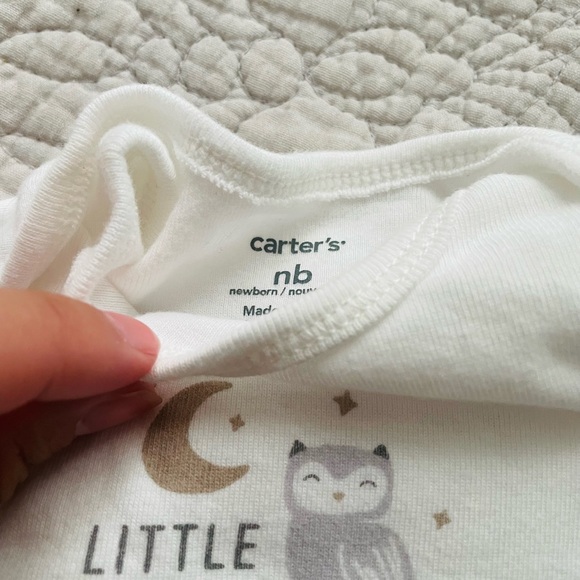 Four baby onesies - Picture 3 of 7